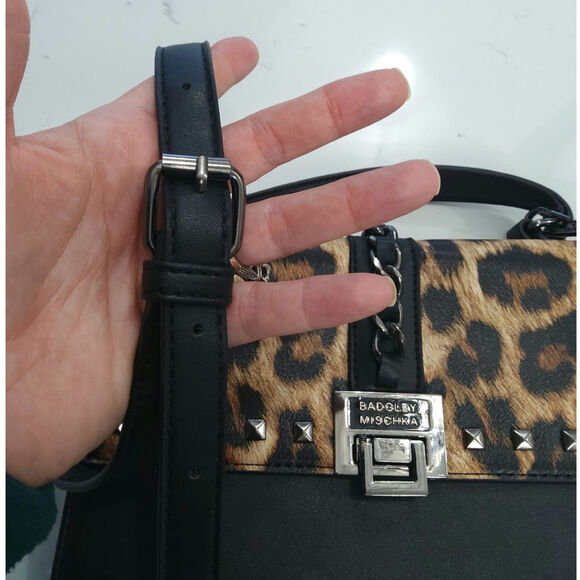 Badgley Mischka Designer black leopard crossbody 10x9.5 in Mobwife embellished - Picture 5 of 5